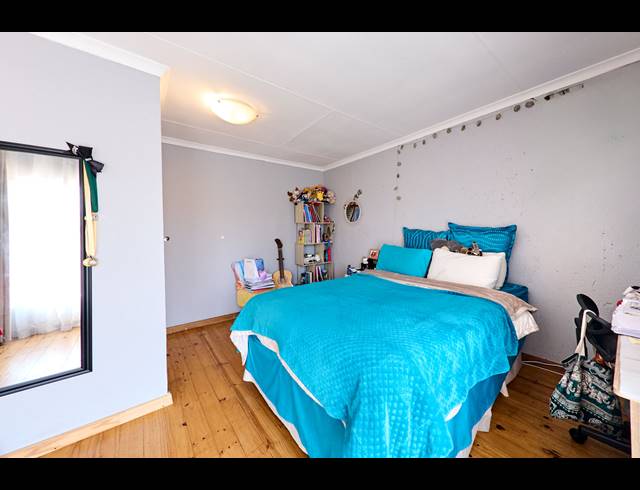 3 BEDROOM TOWNHOUSE FOR SALE IN BUCCLEUCH